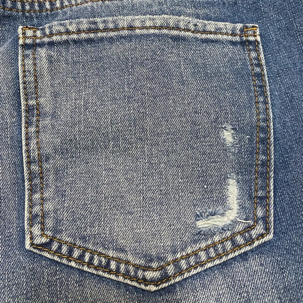 Flamingo Straight Leg Jeans Women’s L Medium Wash Casual Distressed Denim New
